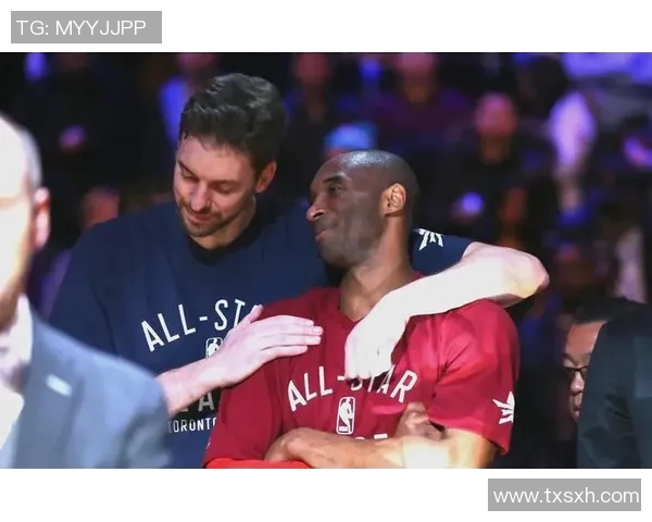 奥运会篮球赛场上的十位传奇明星与他们的辉煌瞬间回顾